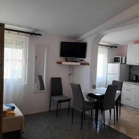 Apartments Ninske Vodice 客房 照片